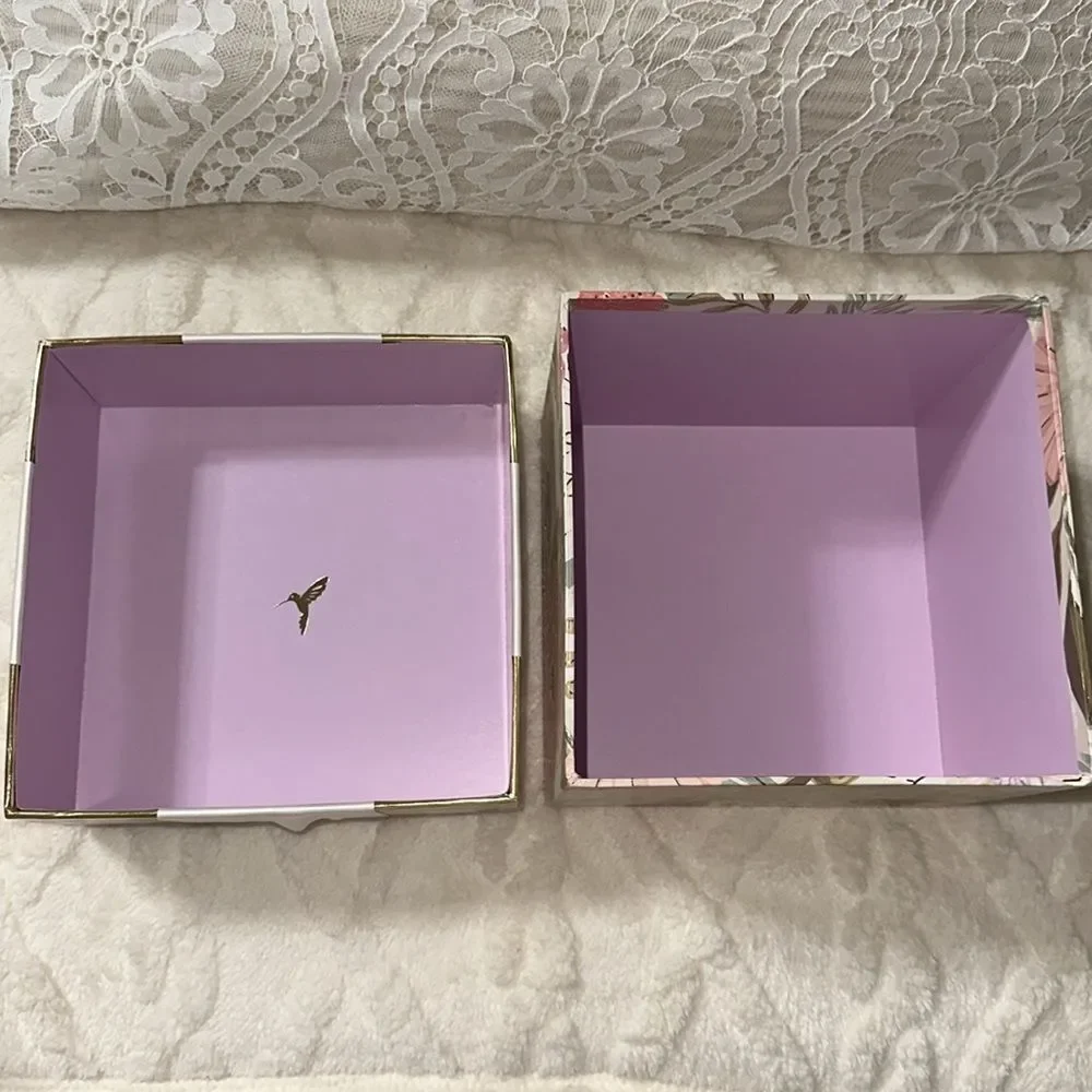 PAPYRUS Set of Two Floral Top White Lavender Bow Square Nesting Gift Boxes